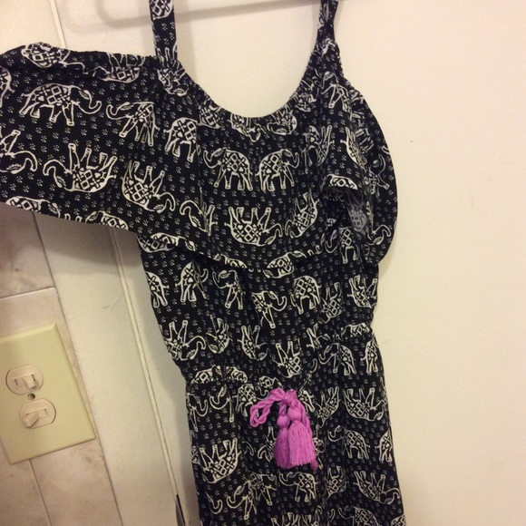 Shoulder - off romper - Picture 2 of 3